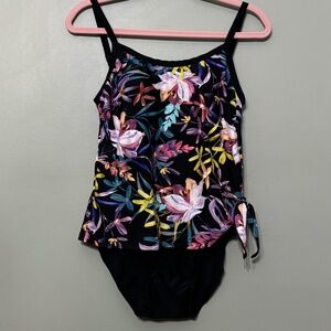 Maxine of Hollywood One-Piece Swimsuit – Scoop Neck Faux Tankini – Size 6